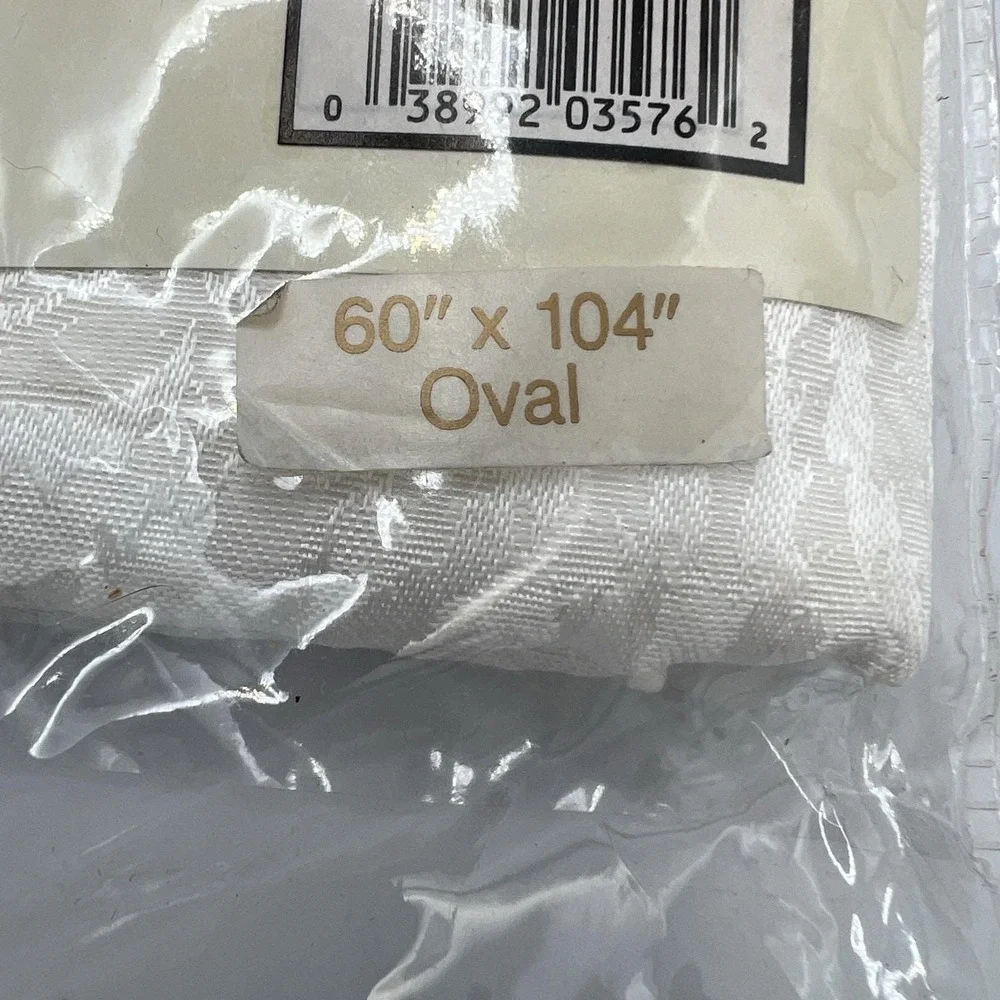 Vintage Wilton Court Royal Palace Damask Tablecloth, 60